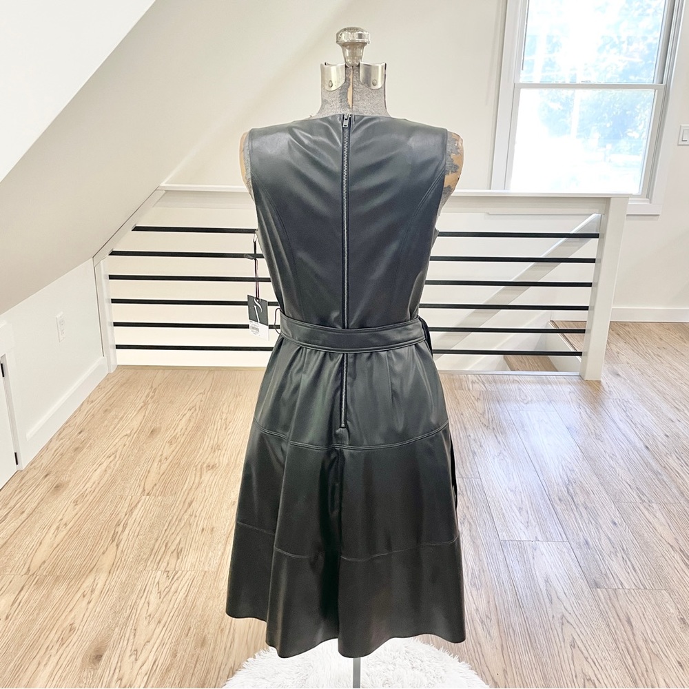 NWT XS XL  simply vera Vera Wang Black sleeveless faux leather dress - Picture 4 of 7